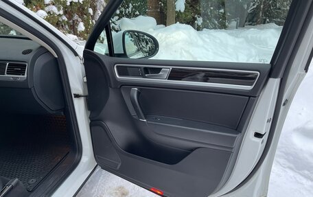 Volkswagen Touareg III, 2016 год, 3 550 000 рублей, 11 фотография