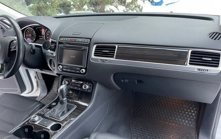 Volkswagen Touareg III, 2016 год, 3 550 000 рублей, 13 фотография