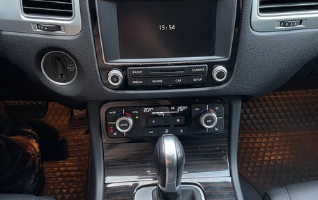 Volkswagen Touareg III, 2016 год, 3 550 000 рублей, 15 фотография