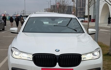 BMW 7 серия, 2018 год, 3 280 000 рублей, 2 фотография