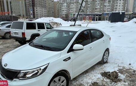 KIA Rio III рестайлинг, 2015 год, 890 000 рублей, 2 фотография