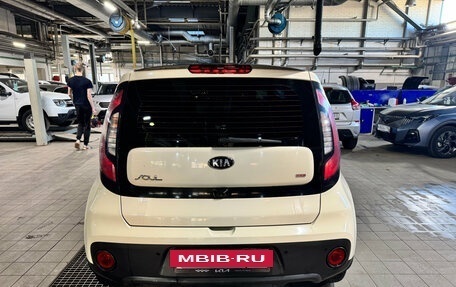 KIA Soul II рестайлинг, 2017 год, 1 299 000 рублей, 7 фотография