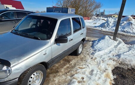 Chevrolet Niva I рестайлинг, 2003 год, 175 000 рублей, 3 фотография