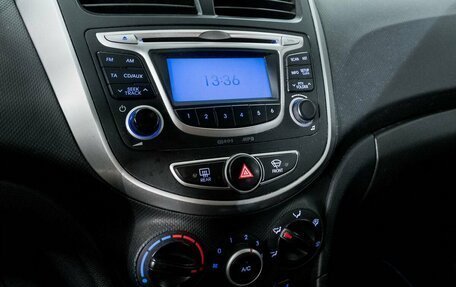 Hyundai Solaris II рестайлинг, 2013 год, 690 000 рублей, 11 фотография