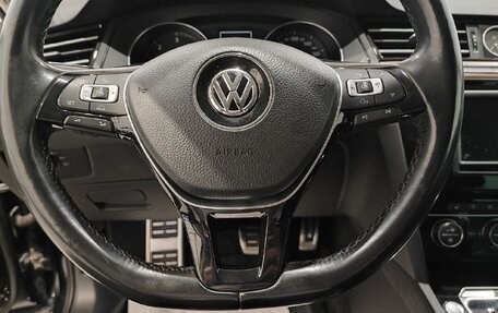 Volkswagen Passat B8 рестайлинг, 2017 год, 1 870 000 рублей, 14 фотография