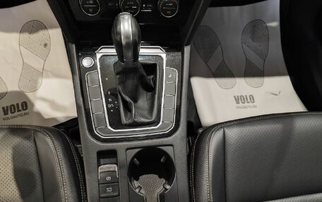 Volkswagen Passat B8 рестайлинг, 2017 год, 1 870 000 рублей, 12 фотография