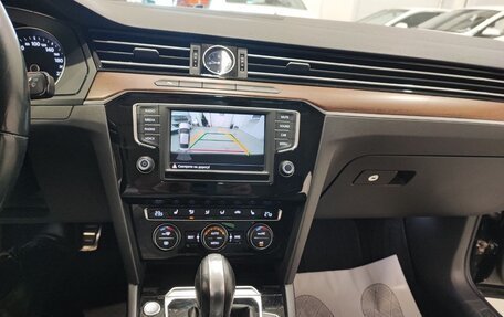 Volkswagen Passat B8 рестайлинг, 2017 год, 1 870 000 рублей, 11 фотография