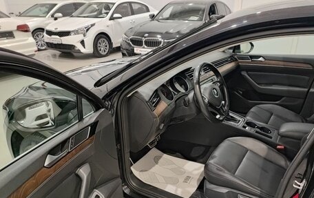 Volkswagen Passat B8 рестайлинг, 2017 год, 1 870 000 рублей, 7 фотография