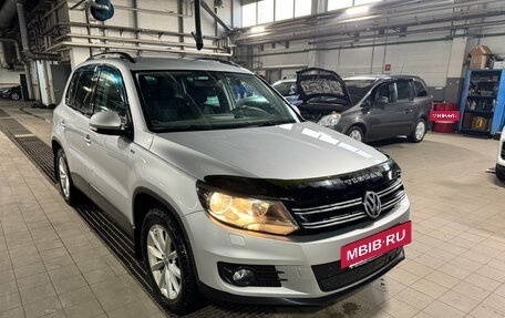 Volkswagen Tiguan I, 2016 год, 1 299 000 рублей, 2 фотография