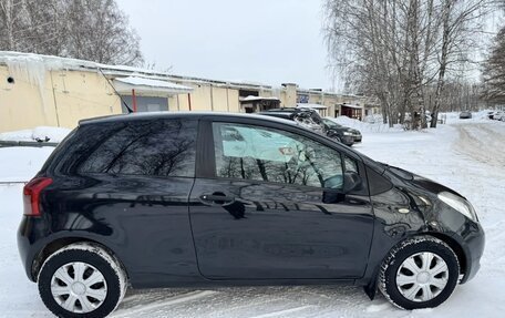 Toyota Yaris III рестайлинг, 2008 год, 385 000 рублей, 4 фотография