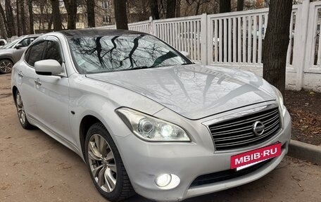 Nissan Fuga II, 2010 год, 850 000 рублей, 2 фотография