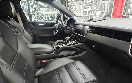 Porsche Cayenne III, 2022 год, 10 300 000 рублей, 15 фотография