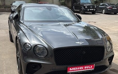 Bentley Continental GT III, 2018 год, 18 000 000 рублей, 1 фотография