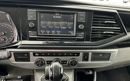 Volkswagen Caravelle T6 рестайлинг, 2020 год, 4 390 000 рублей, 21 фотография