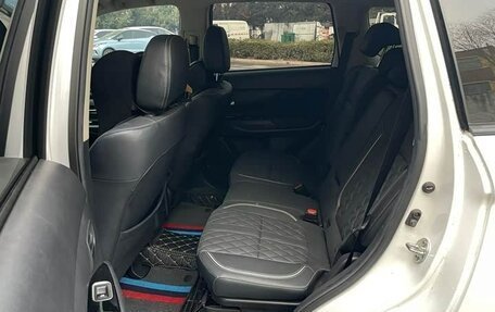 Mitsubishi Outlander III рестайлинг 3, 2022 год, 1 890 002 рублей, 13 фотография