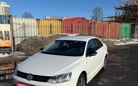 Volkswagen Jetta VI, 2013 год, 1 500 000 рублей, 5 фотография