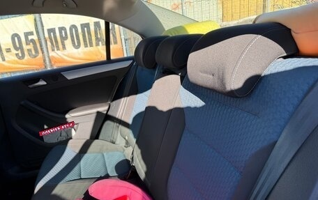 Volkswagen Jetta VI, 2013 год, 1 500 000 рублей, 11 фотография