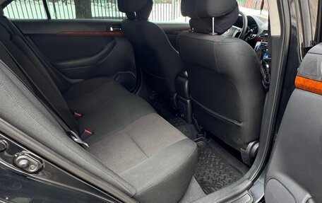 Toyota Avensis III рестайлинг, 2006 год, 820 000 рублей, 16 фотография