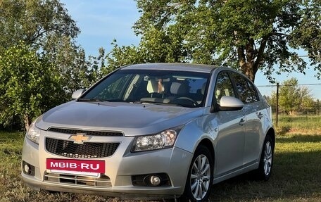 Chevrolet Cruze II, 2012 год, 860 000 рублей, 3 фотография