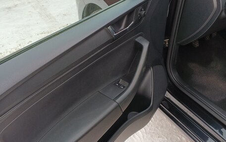 Skoda Rapid I, 2018 год, 1 400 000 рублей, 8 фотография