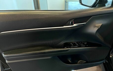 Toyota Camry, 2018 год, 2 550 000 рублей, 19 фотография