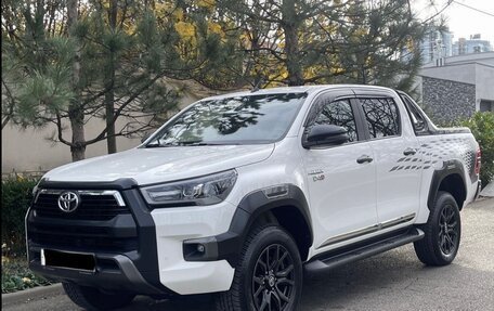 Toyota Hilux VIII, 2022 год, 5 700 000 рублей, 1 фотография