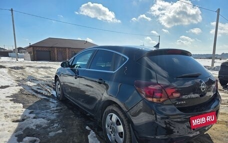 Opel Astra J, 2012 год, 800 000 рублей, 2 фотография