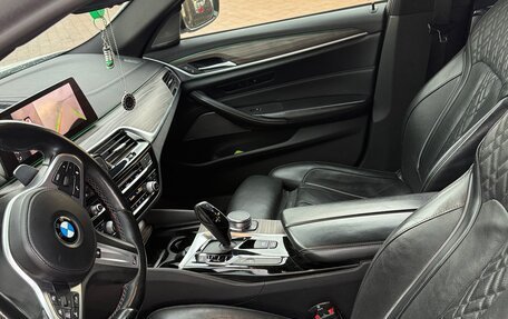 BMW 5 серия, 2019 год, 3 900 000 рублей, 4 фотография