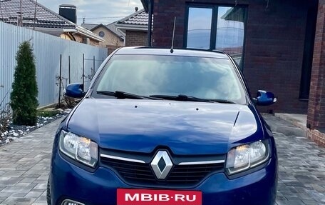 Renault Logan II, 2017 год, 710 000 рублей, 3 фотография