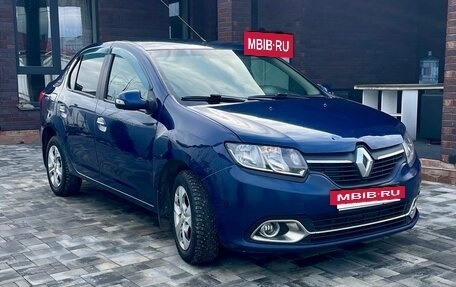 Renault Logan II, 2017 год, 710 000 рублей, 2 фотография