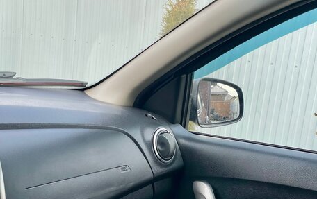 Renault Logan II, 2017 год, 710 000 рублей, 21 фотография