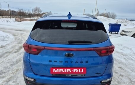 KIA Sportage IV рестайлинг, 2021 год, 2 450 000 рублей, 4 фотография