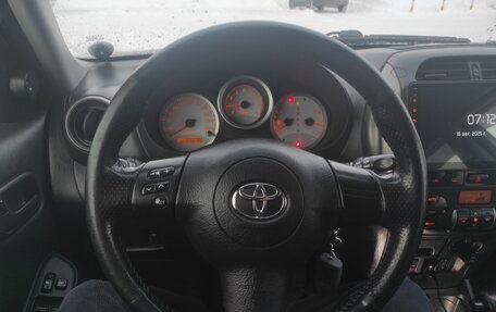 Toyota RAV4, 2005 год, 695 000 рублей, 10 фотография