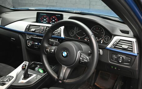 BMW 3 серия, 2017 год, 1 870 000 рублей, 13 фотография