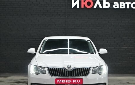 Skoda Superb III рестайлинг, 2013 год, 1 300 000 рублей, 2 фотография
