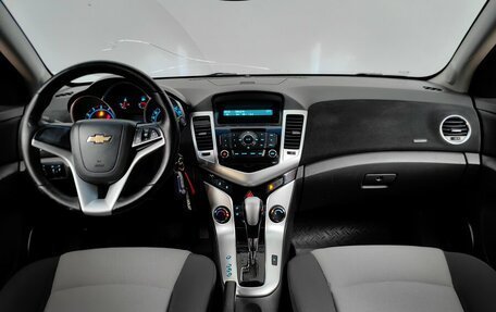 Chevrolet Cruze II, 2009 год, 549 000 рублей, 12 фотография