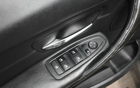 BMW 3 серия, 2015 год, 1 990 000 рублей, 14 фотография