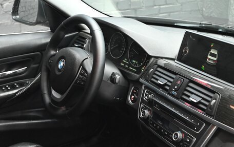 BMW 3 серия, 2015 год, 1 990 000 рублей, 18 фотография