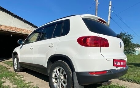Volkswagen Tiguan I, 2011 год, 1 090 000 рублей, 2 фотография