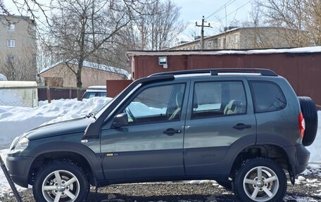 Chevrolet Niva I рестайлинг, 2017 год, 730 000 рублей, 5 фотография