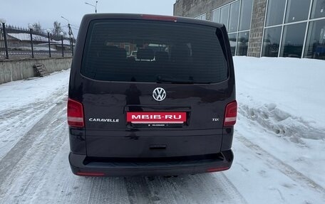 Volkswagen Caravelle T5, 2014 год, 2 500 000 рублей, 5 фотография