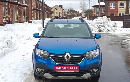 Renault Sandero II рестайлинг, 2020 год, 1 095 000 рублей, 2 фотография