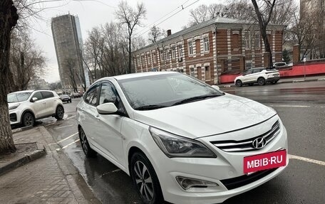 Hyundai Solaris II рестайлинг, 2016 год, 910 000 рублей, 2 фотография