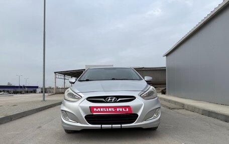 Hyundai Solaris II рестайлинг, 2013 год, 1 200 000 рублей, 2 фотография