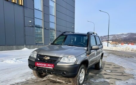Chevrolet Niva I рестайлинг, 2012 год, 550 000 рублей, 2 фотография