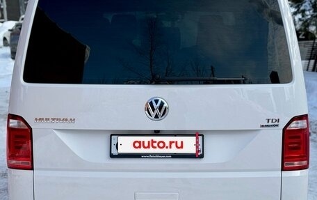 Volkswagen Multivan T6 рестайлинг, 2018 год, 5 500 000 рублей, 4 фотография