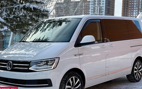 Volkswagen Multivan T6 рестайлинг, 2018 год, 5 500 000 рублей, 13 фотография