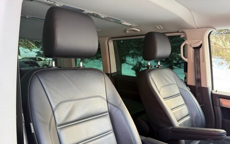 Volkswagen Multivan T6 рестайлинг, 2018 год, 5 500 000 рублей, 24 фотография