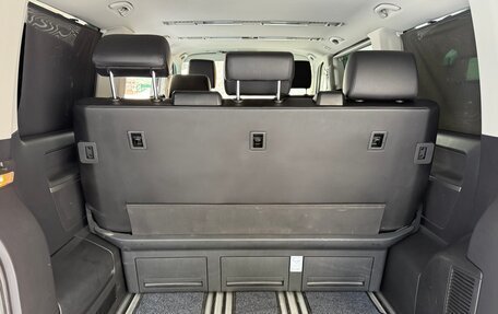 Volkswagen Multivan T6 рестайлинг, 2018 год, 5 500 000 рублей, 21 фотография