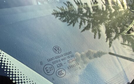 Volkswagen Multivan T6 рестайлинг, 2018 год, 5 500 000 рублей, 30 фотография